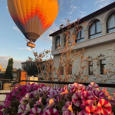 Goereme Rock Cave Hotel *